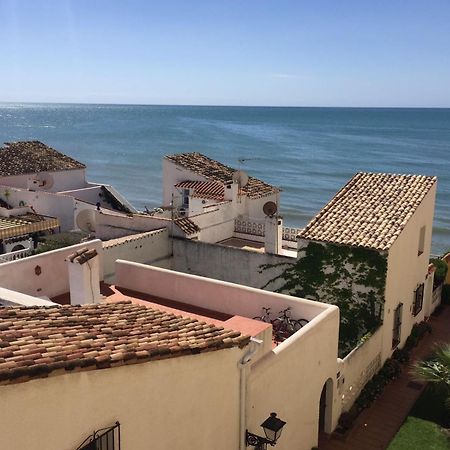 Casa Cachita-En 1ª Linea De Playa Apartman Estepona Kültér fotó