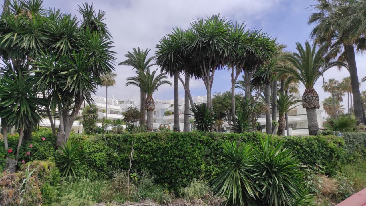 Casa Cachita-En 1ª Linea De Playa Apartman Estepona Kültér fotó
