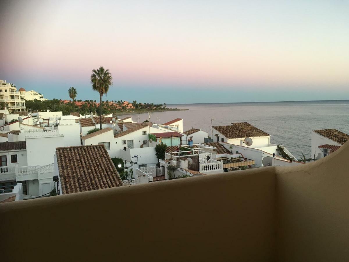 Casa Cachita-En 1ª Linea De Playa Apartman Estepona Kültér fotó