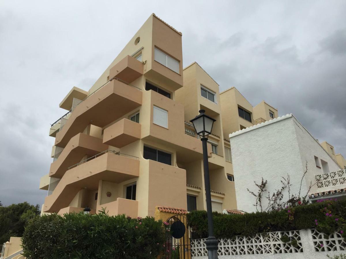 Casa Cachita-En 1ª Linea De Playa Apartman Estepona Kültér fotó